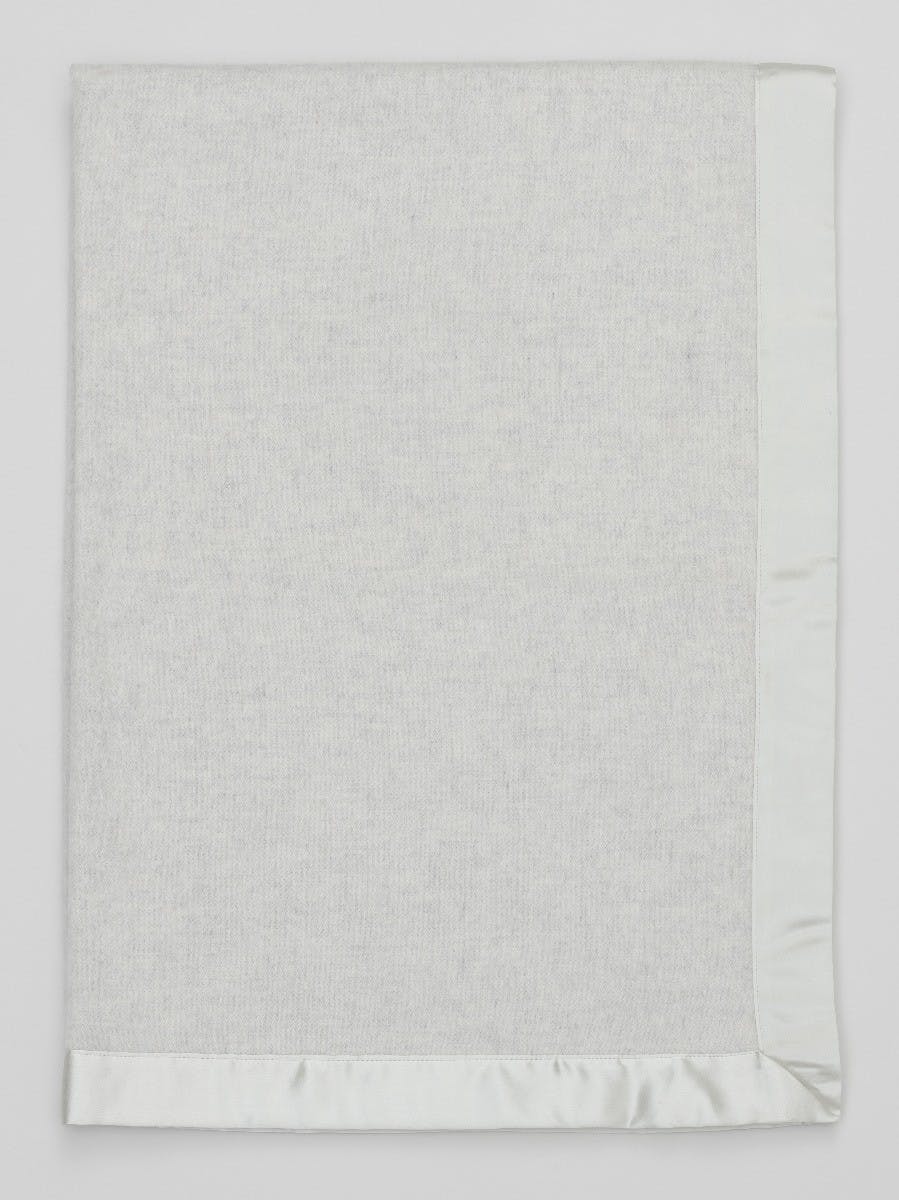 Begg x Co Baby Blanket Cashmere Throw White Silver