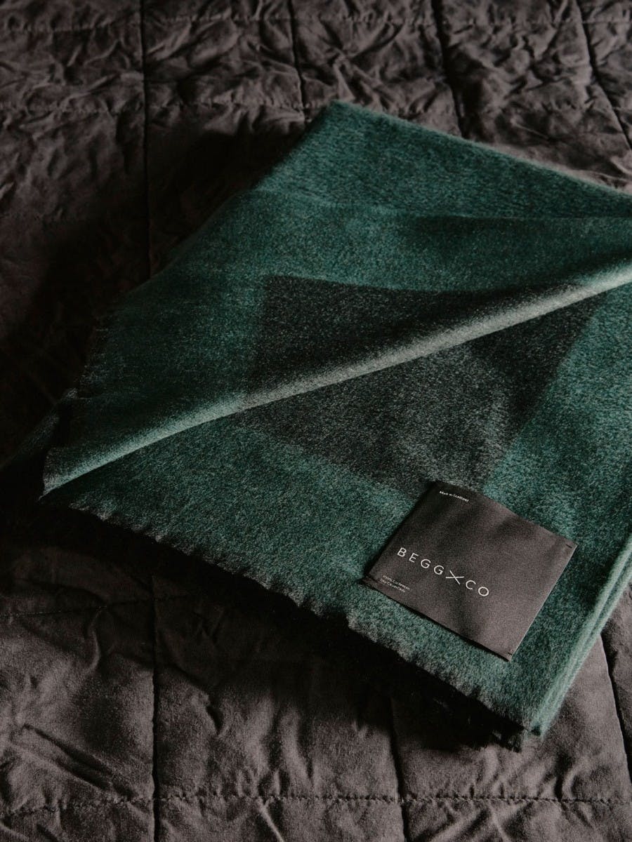 Arran Border Charcoal Spruce Cashmere Blanket | Begg x Co