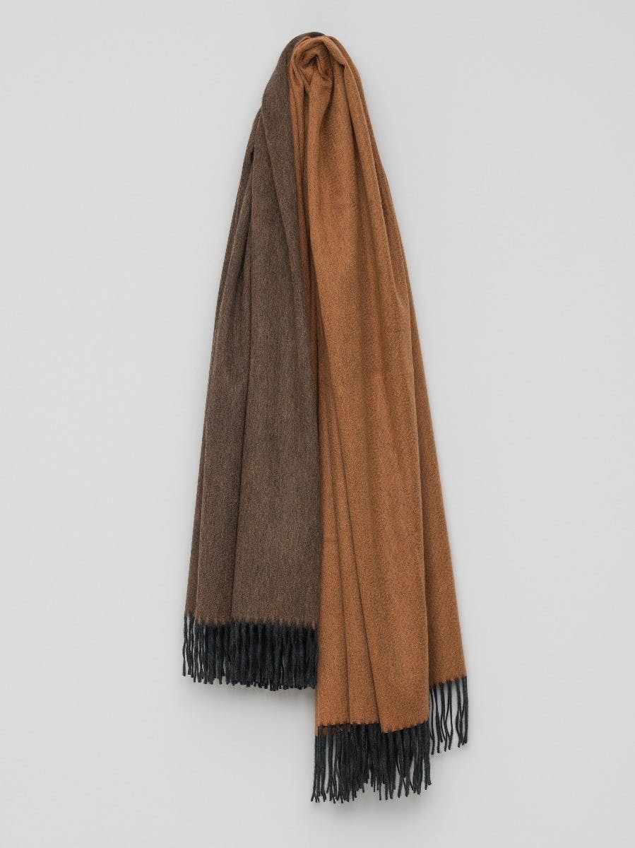Arran Reversible Charcoal Mace Cashmere Throw | Begg x Co