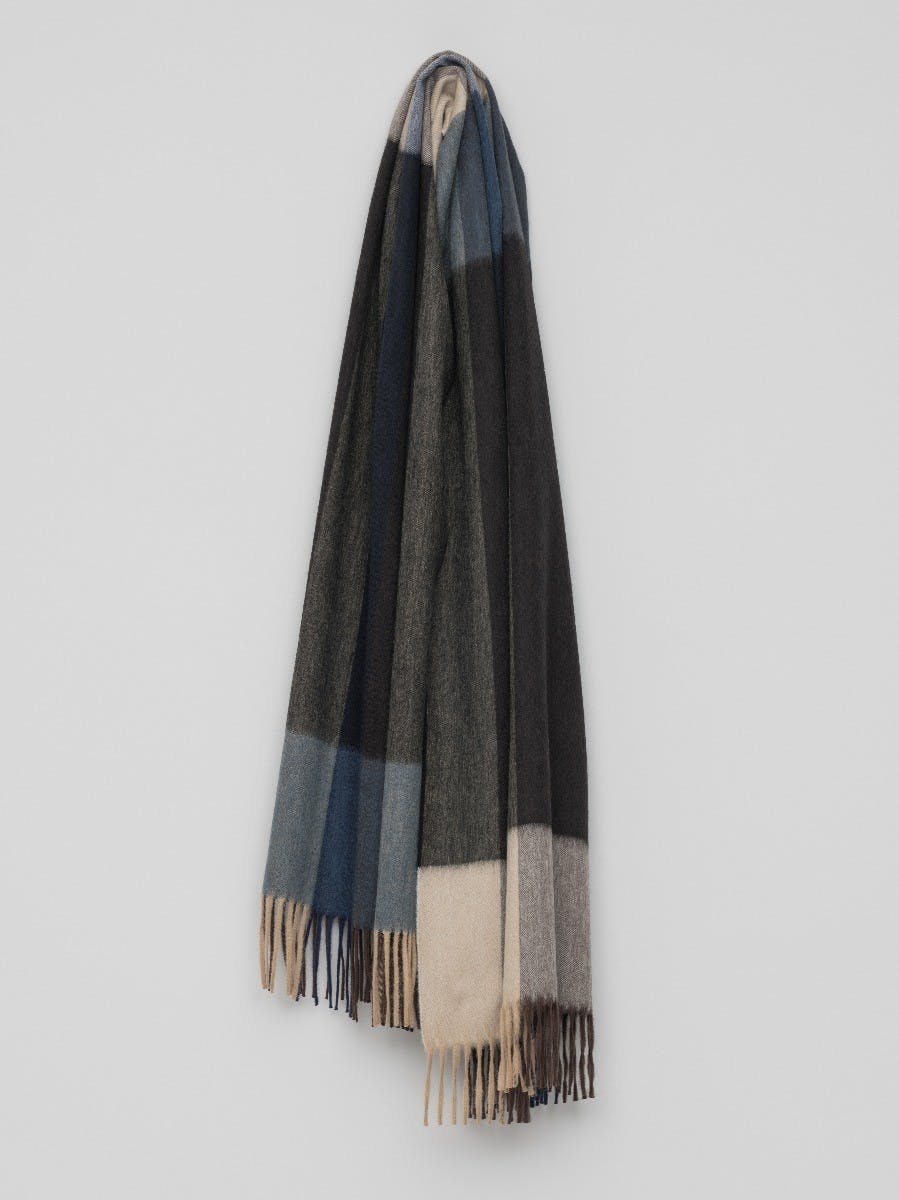 Womens Shadow Oversize Cashmere Scarf | Begg x Co