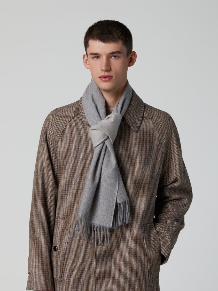 Arran Reversible Flannel Oyster Mens Cashmere Scarf | Begg x Co