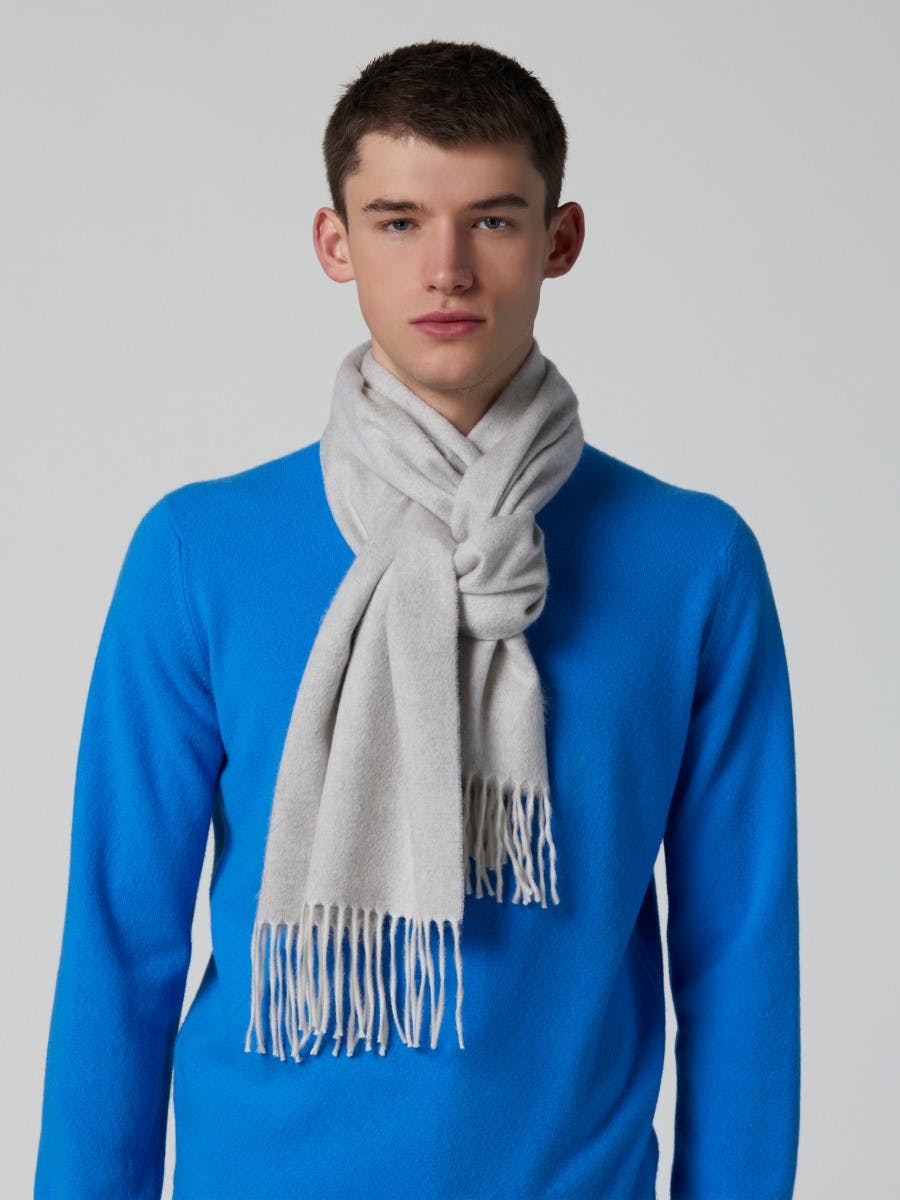 Men's Cashmere Oversized Scarf in Argent