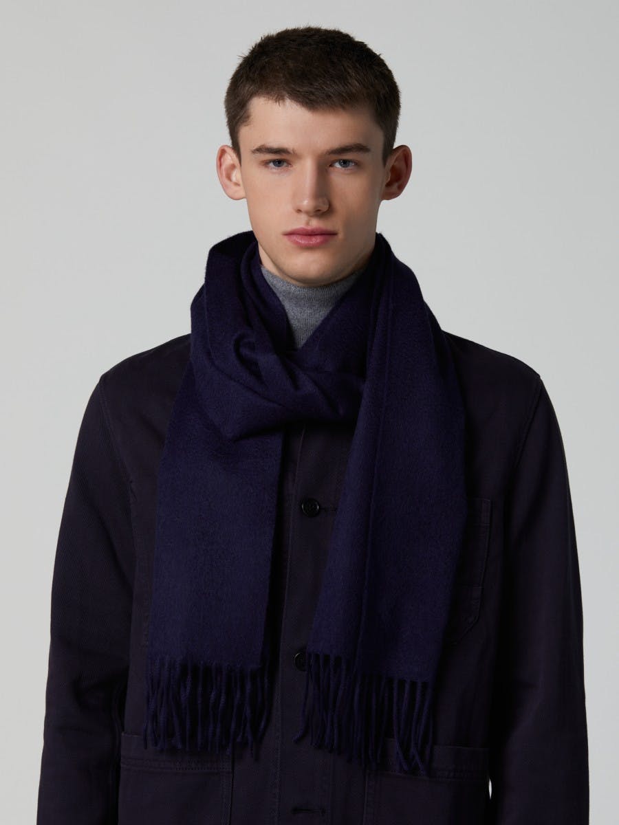 Men's Cashmere Oversized Scarf in Navy
