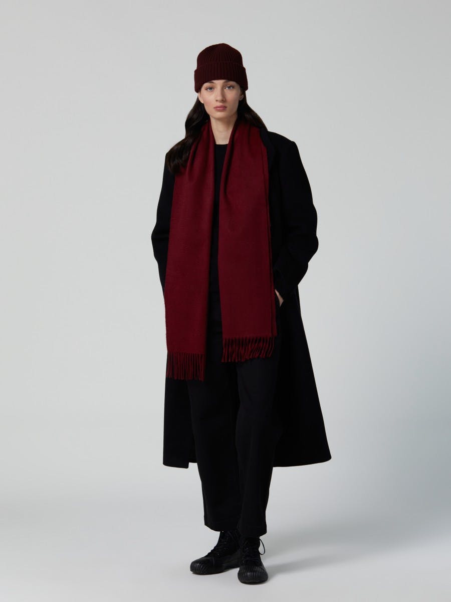 Arran Plain Womens Cashmere Scarf Wine Red | Begg x Co