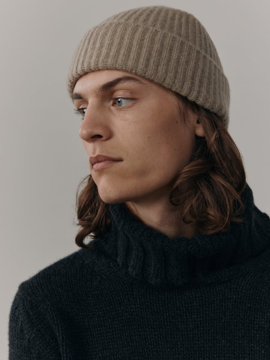 Men's Earth Brown Knitted Cashmere Beanie Hat | Begg x Co