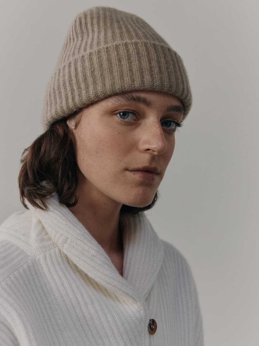 Women's Earth Brown Knitted Cashmere Beanie Hat | Begg x Co