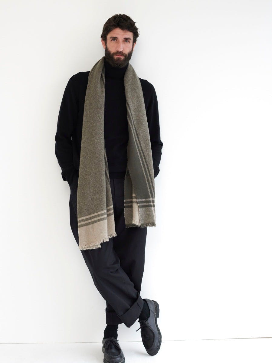 Mens Lambswool Cashmere Scarf in Khaki Natural |  Begg x Co