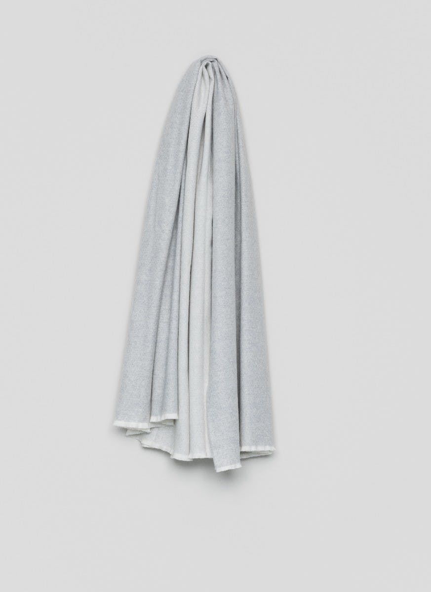 Vale Reversible White Silver Lambswool Cashmere Throw | Begg x Co