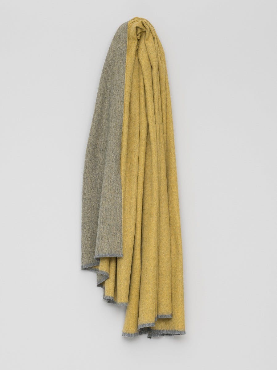 Vale Reversible Lambswool Cashmere Throw Flannel Daffodil | Begg x Co