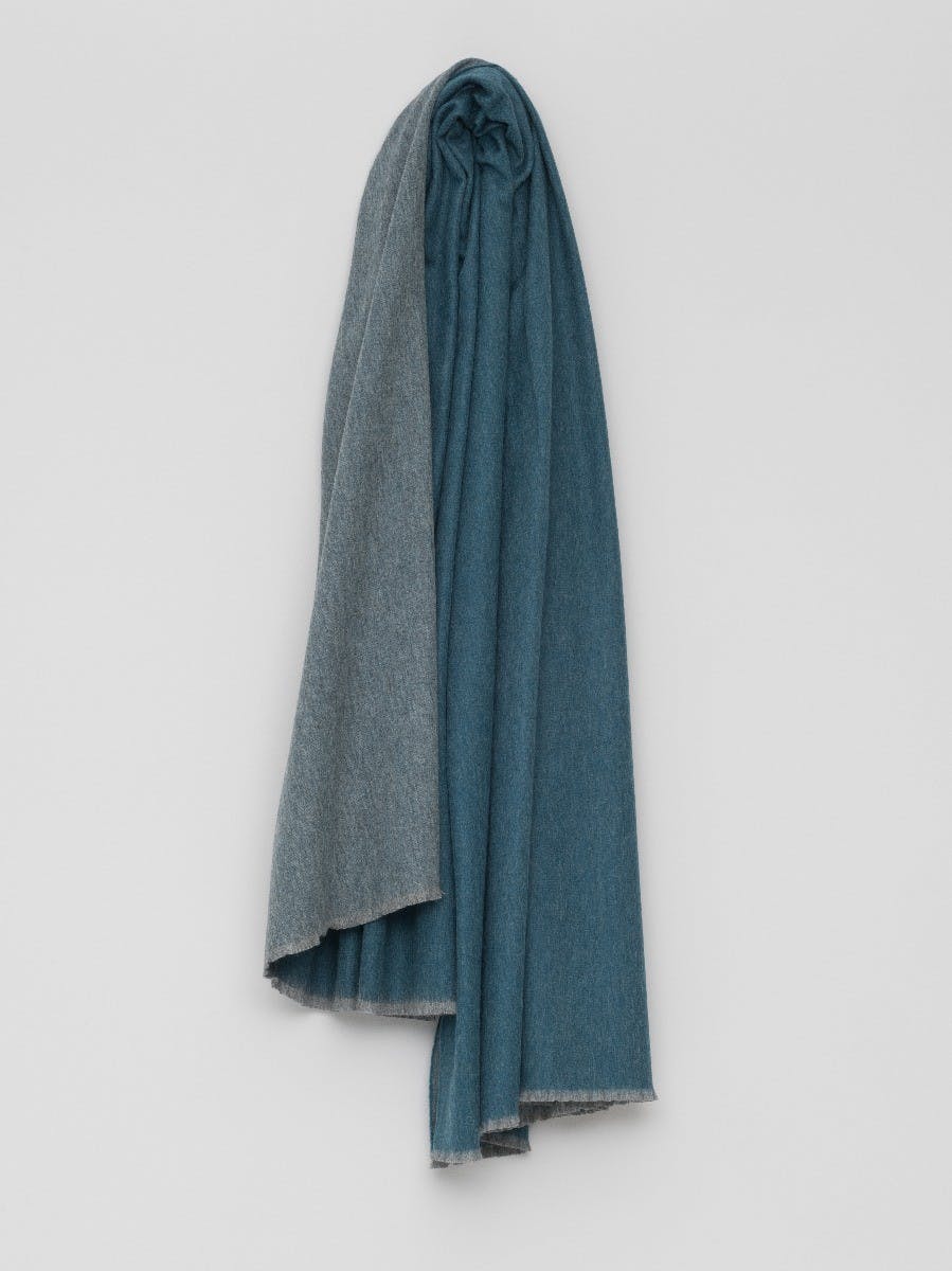 Vale Reversible Lambswool Cashmere Throw Flannel Teal | Begg x Co