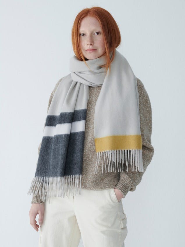 Women's Oyster Gold Oversized Cashmere Scarf | Begg x Co