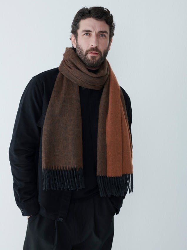 Mens Arran Reversible Cashmere Scarf in Charcoal Mace | Begg x Co